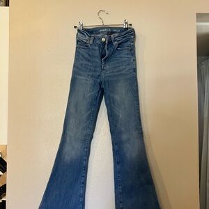 American Eagle Outfitters Women's Light Blue Flare Jeans